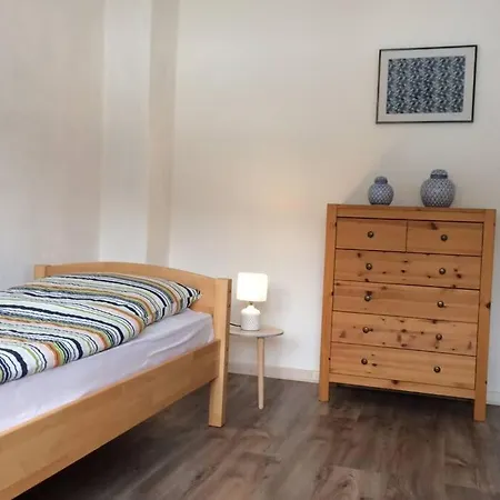 Hinter Burg, Haus Mit Garten Holiday home *