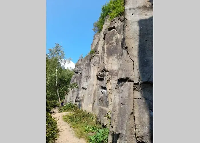 Hinter Burg, Haus Mit Garten * Mayen
