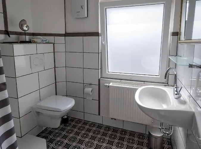 Hinter Burg, Haus Mit Garten Mayen